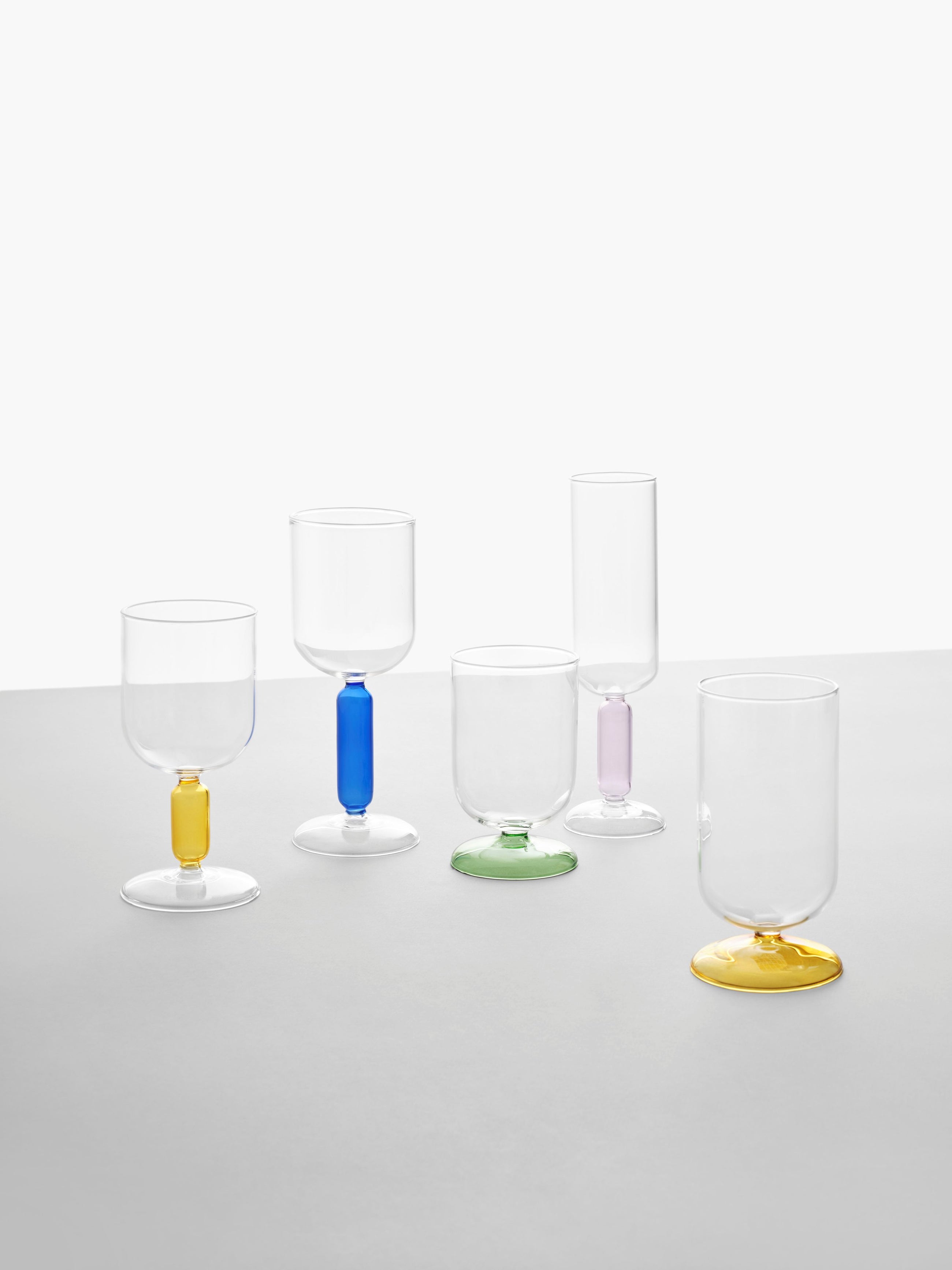 مجموعة من 6 أكواب زجاجية صفراء بساق من ICHENDORF Bloom