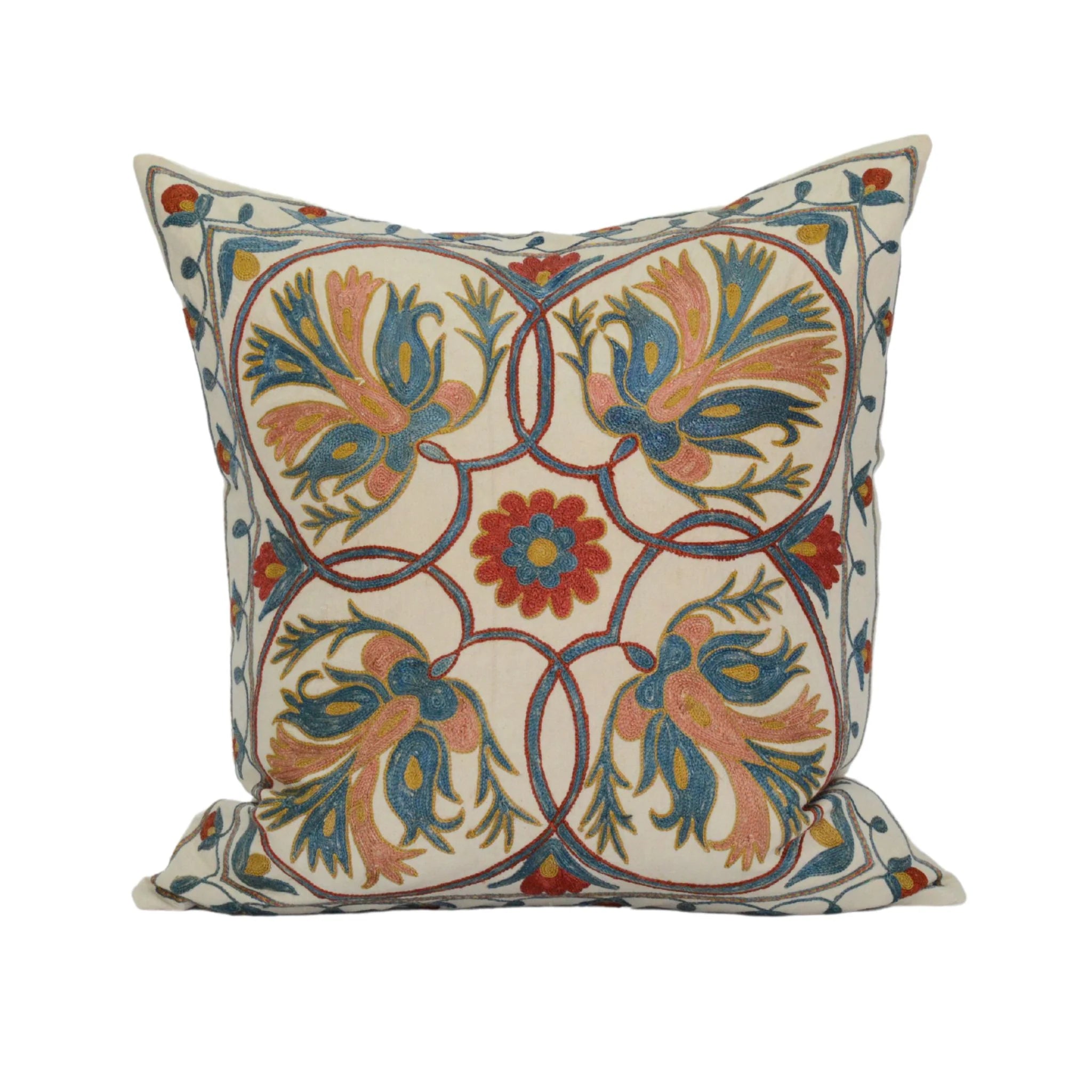 KUSHAAN Suzani cushion 'Flower'