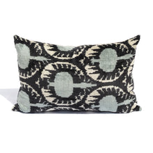 KUSHAAN Ikat cushion velvet