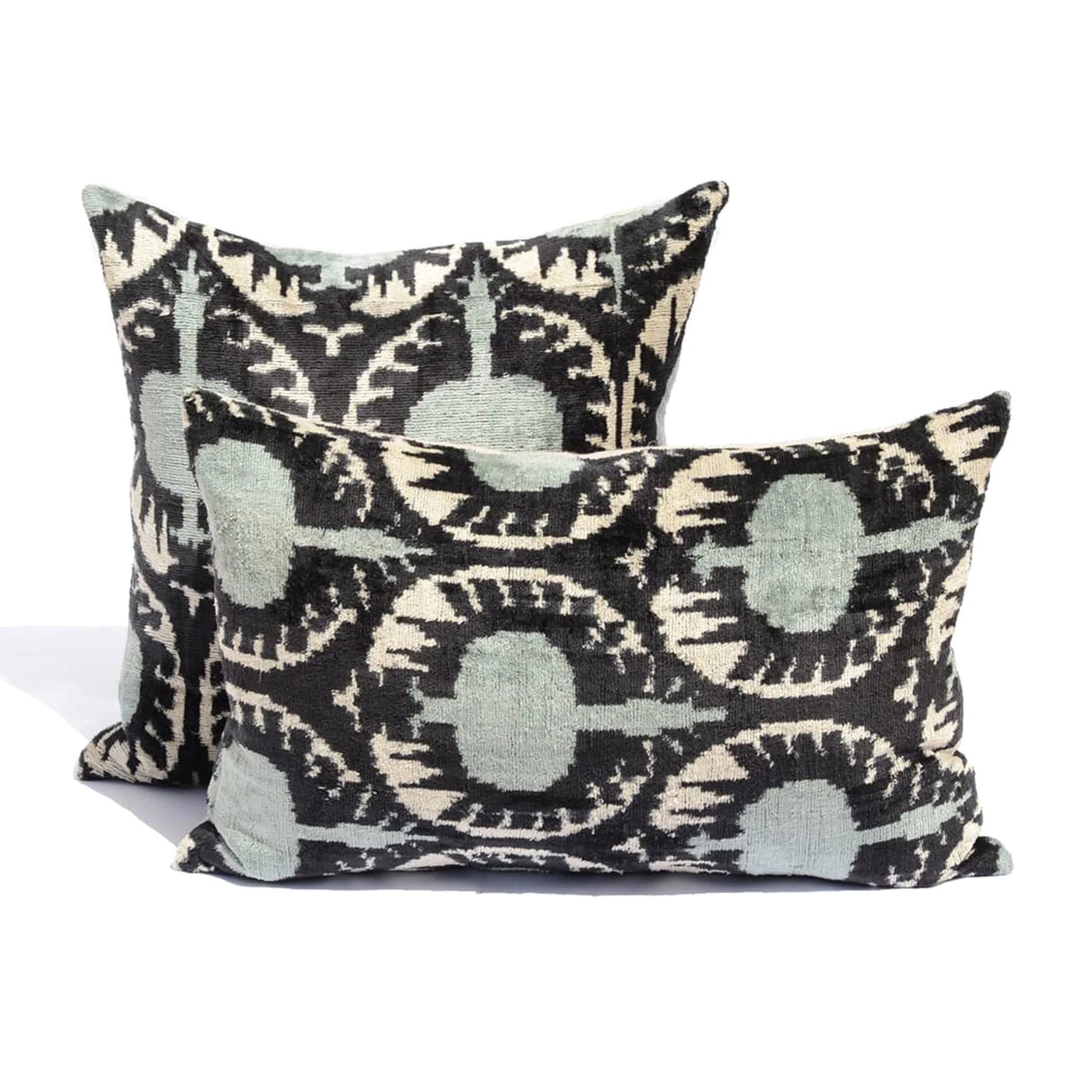 KUSHAAN Ikat cushion velvet